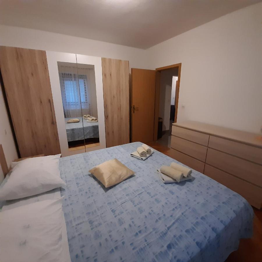 Apartman Nora Omis Luaran gambar