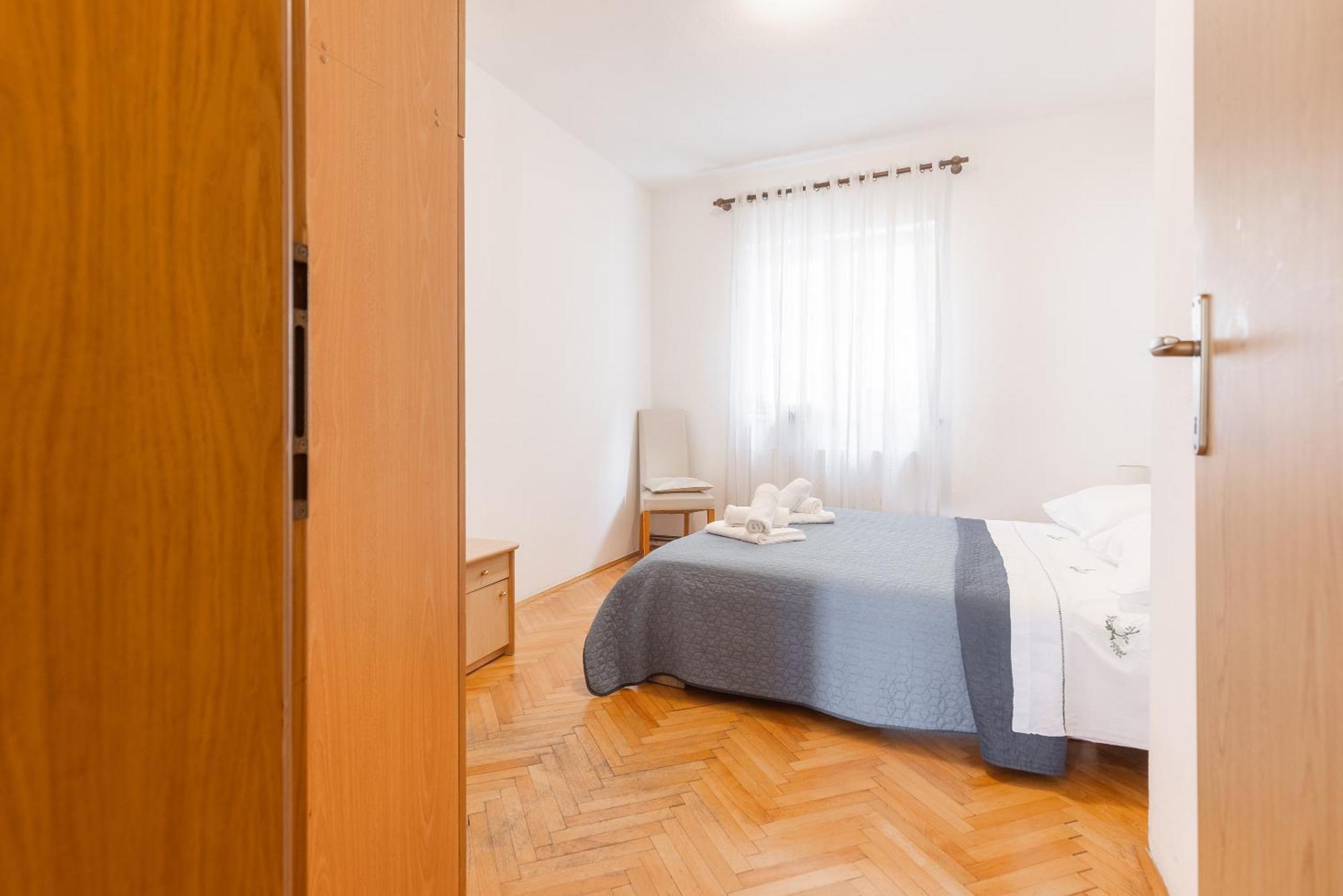Apartman Nora Omis Luaran gambar