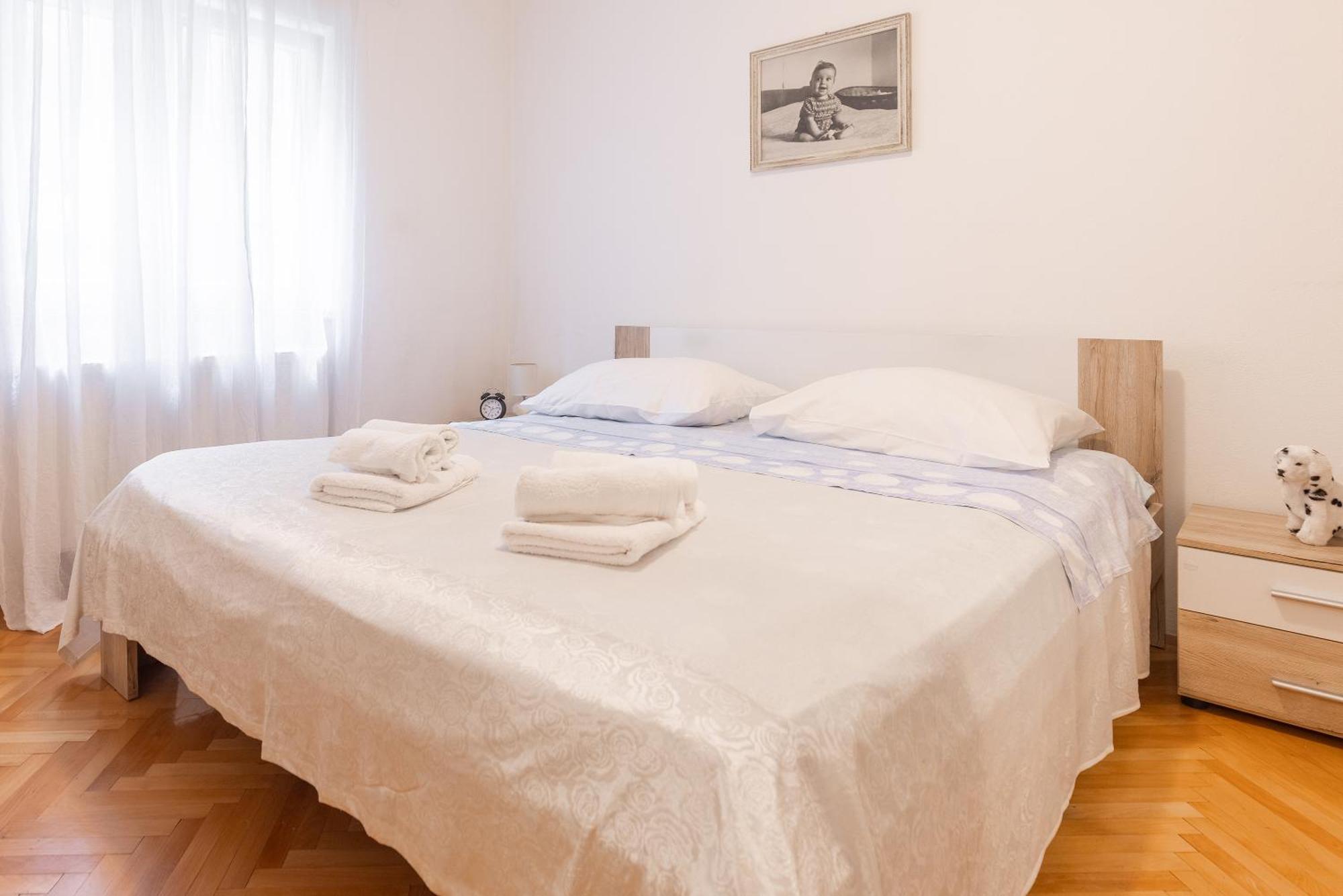 Apartman Nora Omis Luaran gambar